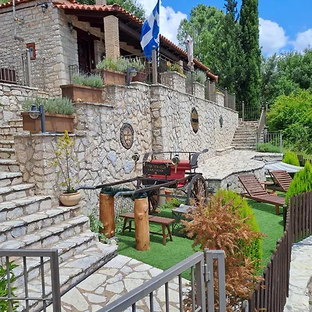 Petra Thea Villa Karitaina Exterior photo