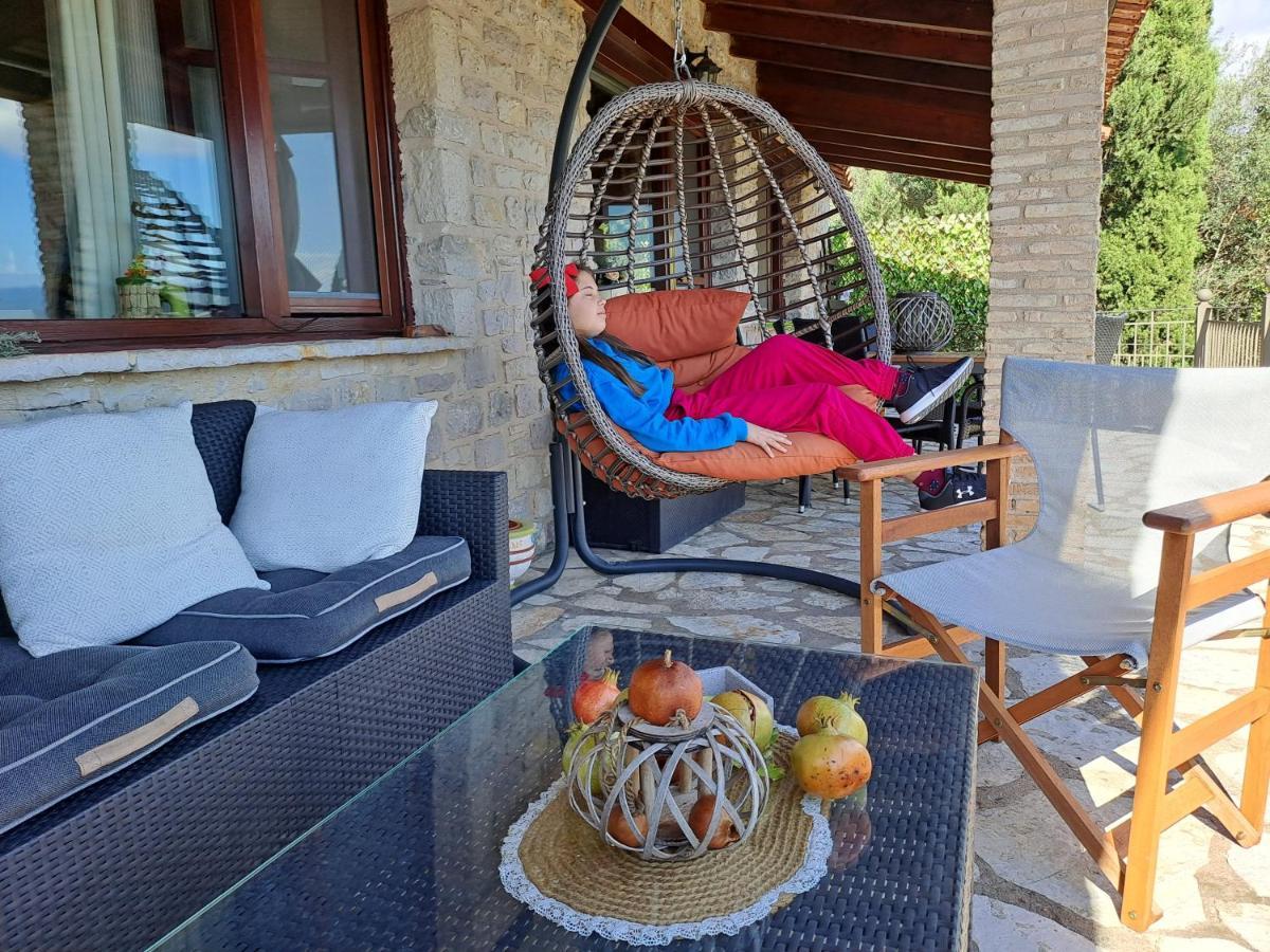 Villa Petra Thea *